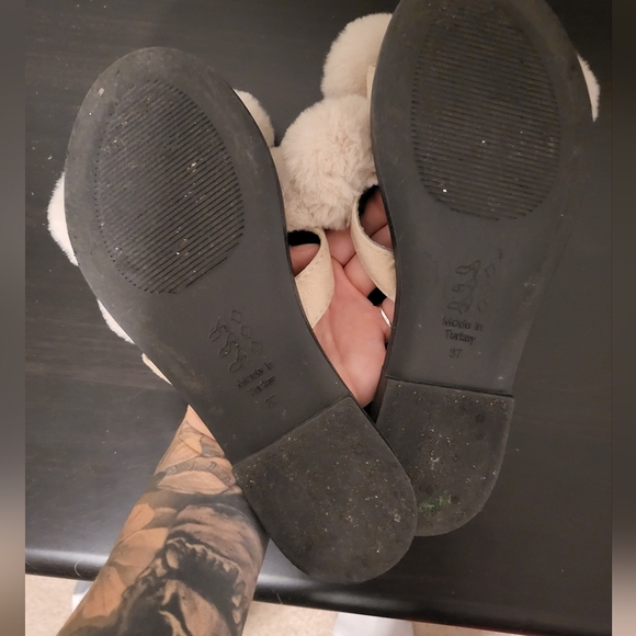 Slippers - Picture 2 of 2